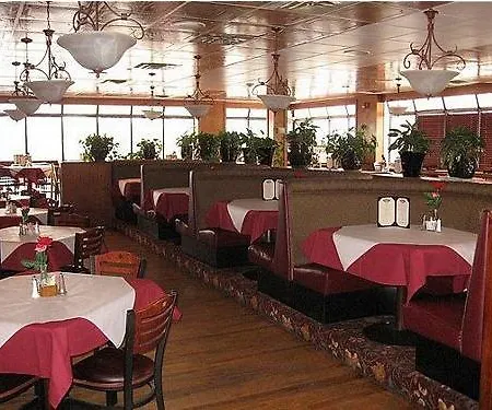 Plaza Hotel Denver Central 